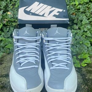 Jordan 12 Retro “Stealth”